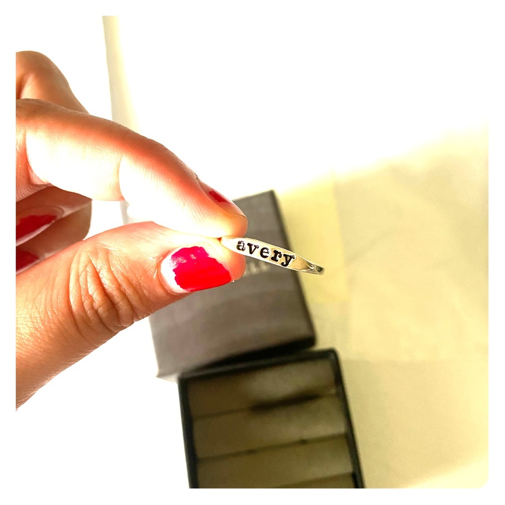 “Avery “ ring NEW